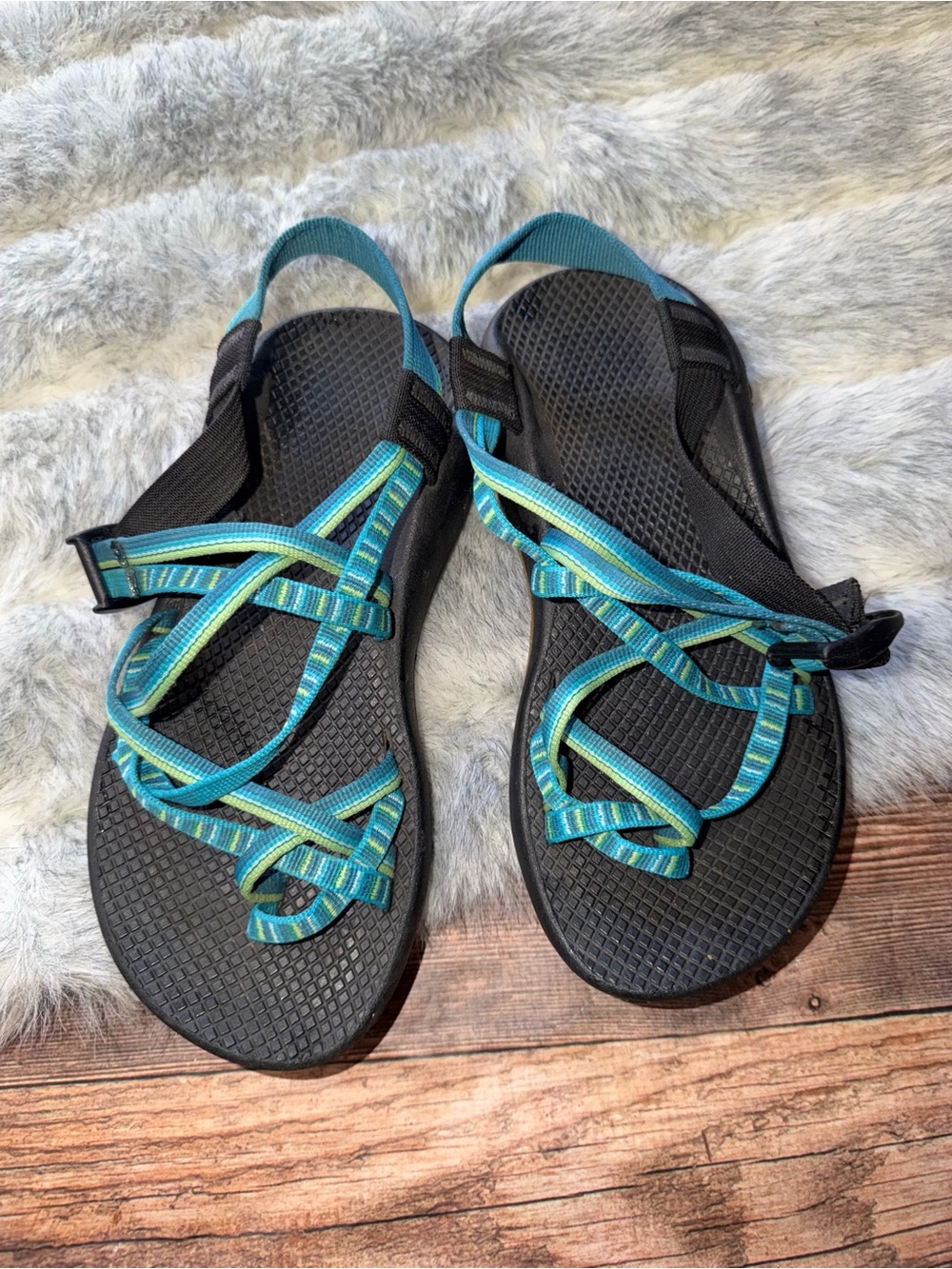 Chaco Women's Teal and Black Strappy Adventure Sandals